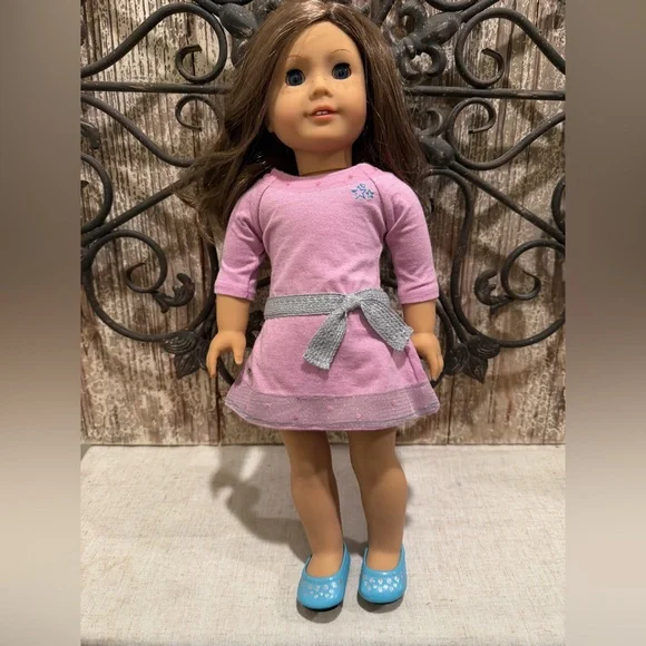 Pink Dress Doll with Gray Belt American girl doll like new retail $170 - Picture 6 of 8